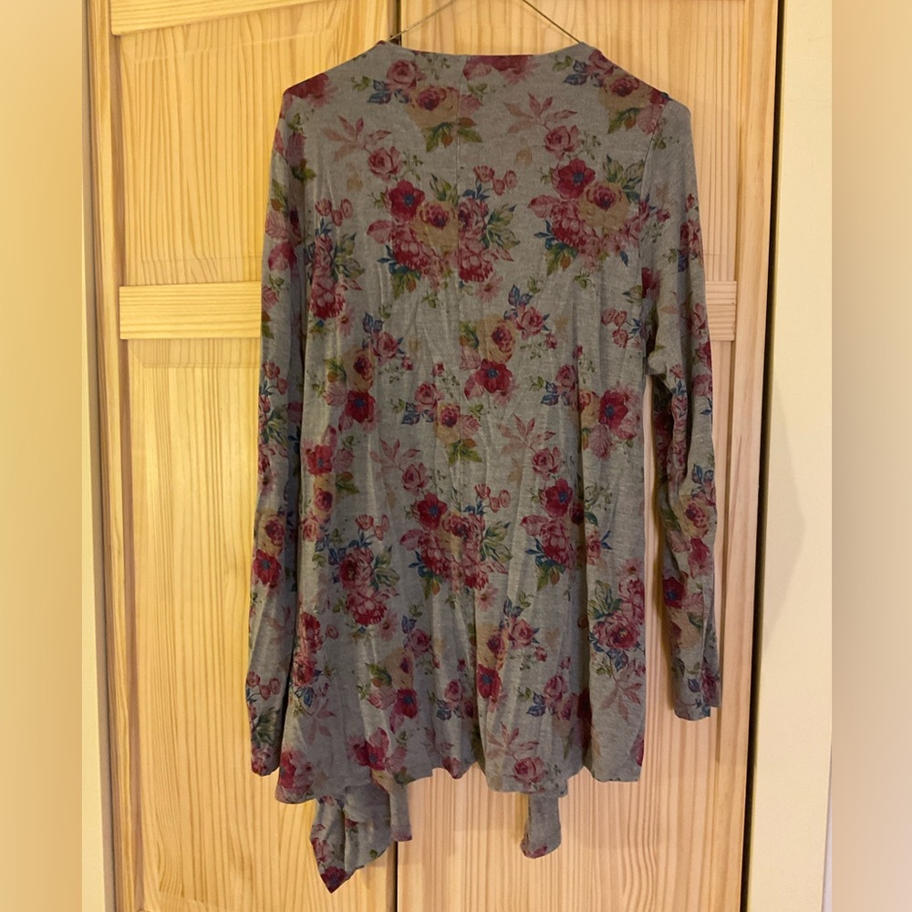 Torrid Floral Open Swing Cardigan - Picture 2 of 5